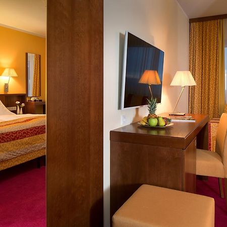 Hotel-Restaurant Distlerhof Leinburg Εξωτερικό φωτογραφία