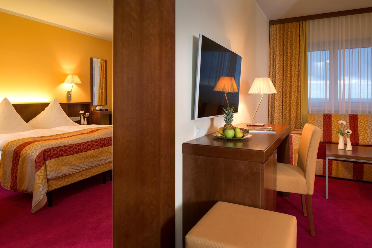 Hotel-Restaurant Distlerhof Leinburg Εξωτερικό φωτογραφία